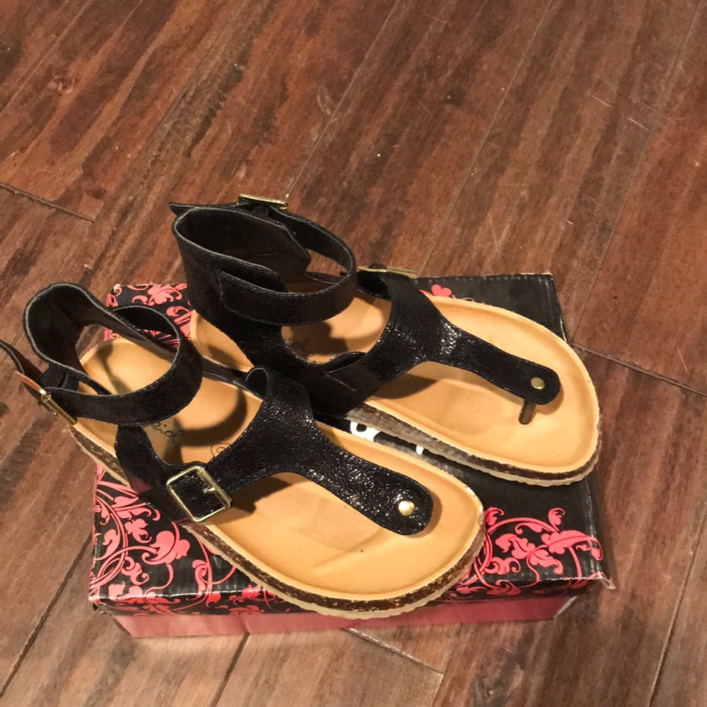 Women’s Sandals